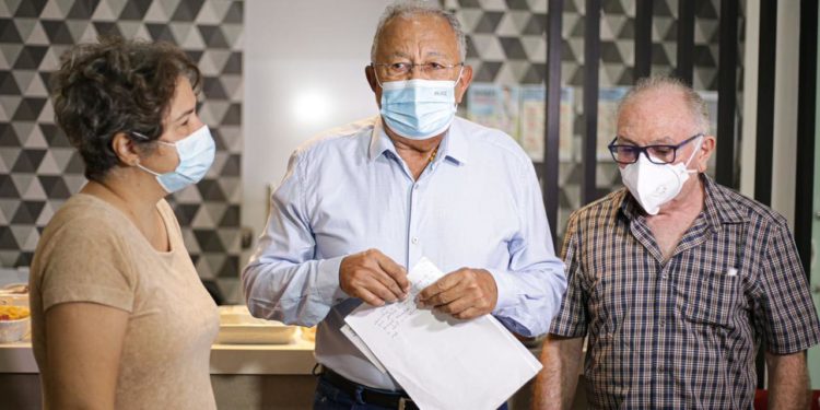 Uso de máscara volta a ser obrigatório em Centros de Saúde de Teresina