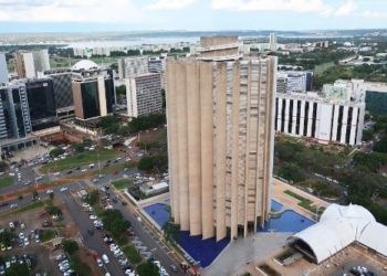 Diretor da Caixa é encontrado morto no edifício-sede do banco, em Brasília