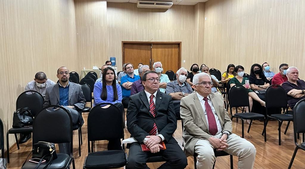 “O país precisa retomar os caminhos do crescimento econômico”, diz Raul Veloso