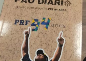 Governo distribui livro religioso na PRF e gera incômodo