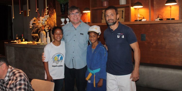 Campeã Norte-Nordeste de Judô sub-13 recebe apoio do Rotary Club