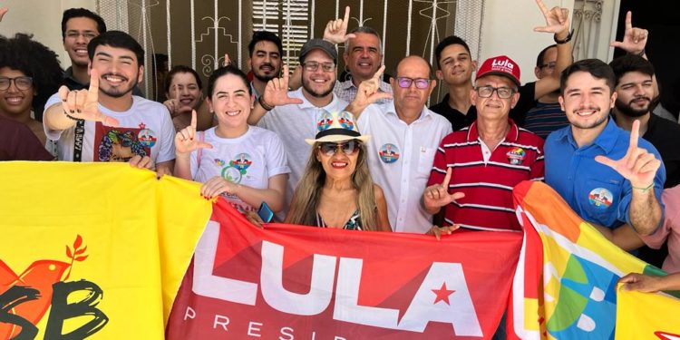 PSB reúne lideranças para definir últimos dias de campanha de apoio a Lula