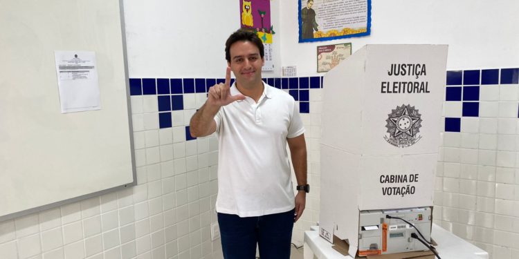 Flávio Júnior diz que o momento é de “união de todos os brasileiros”