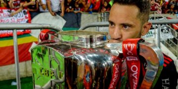 Flamengo vence Corinthians nos pênaltis e é tetracampeão da Copa do Brasil