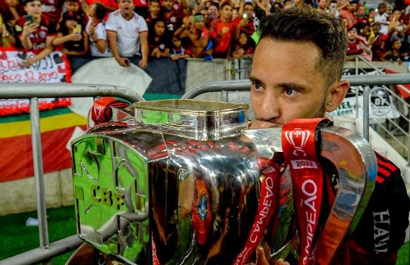 Flamengo vence Corinthians nos pênaltis e é tetracampeão da Copa do Brasil