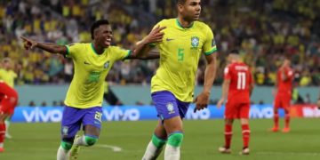 Rodrygo muda jogo, Brasil bate Suíça e se classifica para oitavas da Copa
