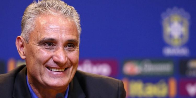 Tite usa o samba para conquistar a seleção e unir jovens com veteranos