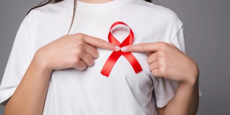 Dia Mundial de Combate à AIDS: conscientização e informação