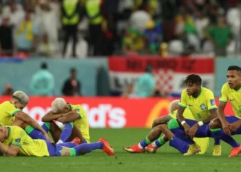 Comoção geral e desespero de Richarlison dominam vestiário da seleção