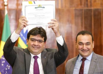 Rafael Fonteles e Themístocles Filho são diplomados governador e vice do Piauí