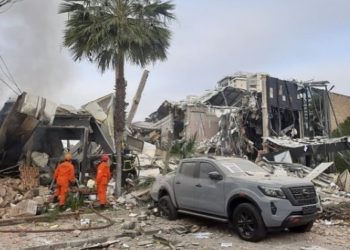 Explosão destrói restaurante na zona Leste de Teresina