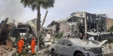 Explosão destrói restaurante na zona Leste de Teresina