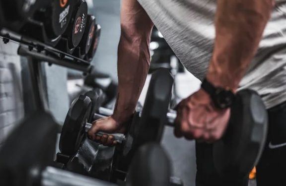 Cinco estratégias para vencer o desânimo e ir para a academia