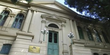 DE “PAI” PARA “FILHO” OU SERÁ AO CONTRARIO?