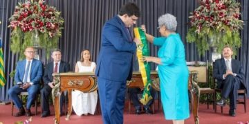 Rafael Fonteles tome posse prometendo combate à pobreza e crescimento do Piauí