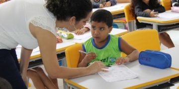 Prefeitura convoca aprovados/classificados na seleção de professor substituto