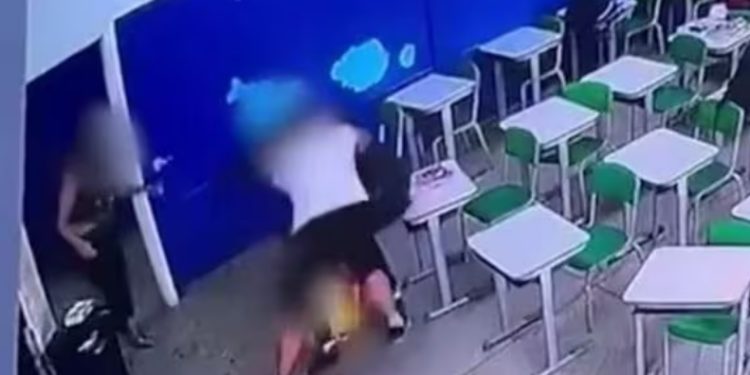 Professora imobilizou estudante que atacou educadores e alunos em SP