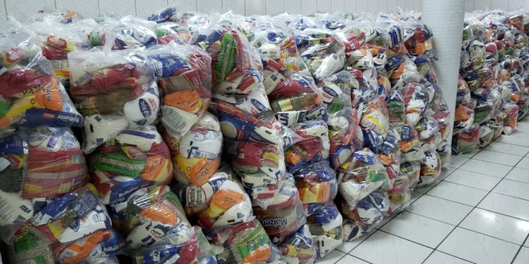 Governador sanciona lei de incentivo à doação de alimentos no Piauí