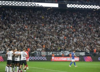 Corinthians lidera ranking de maior público e renda do Paulistão