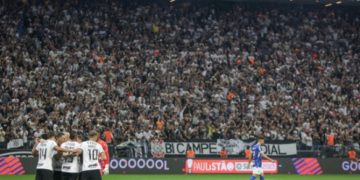 Corinthians lidera ranking de maior público e renda do Paulistão