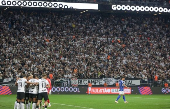 Corinthians lidera ranking de maior público e renda do Paulistão