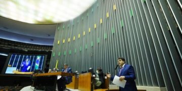 Governador participa de homenagem aos 200 anos da Batalha do Jenipapo