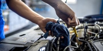 Feriadão acende alerta para revisão do veículo para quem vai viajar de carro