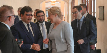 Governador apresenta na Alemanha diferenciais da produção de hidrogênio verde