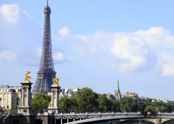 Dia dos namorados diferente: conhecendo a cultura do amor na França