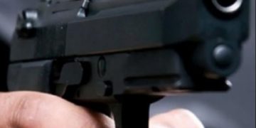 Ex-aluno invade escola e mata estudante a tiros no Paraná