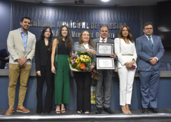 Diretor do Sebrae Piauí recebe título de cidadão teresinense