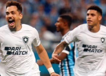 Botafogo abre 10 pontos, enquanto Flamengo e Palmeiras brigam com ‘sistema’