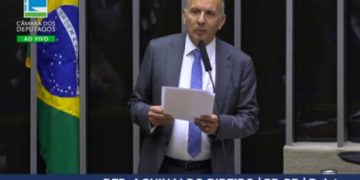 Relator da Reforma Tributária destaca atuação de Rafael Fonteles