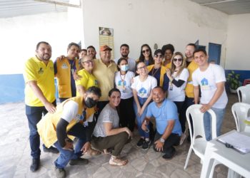 Cerca de 500 famílias do Residencial Betinho recebem registros de imóveis