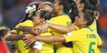 Com três gols de Ary Borges, Brasil goleia o Panamá na estreia da Copa