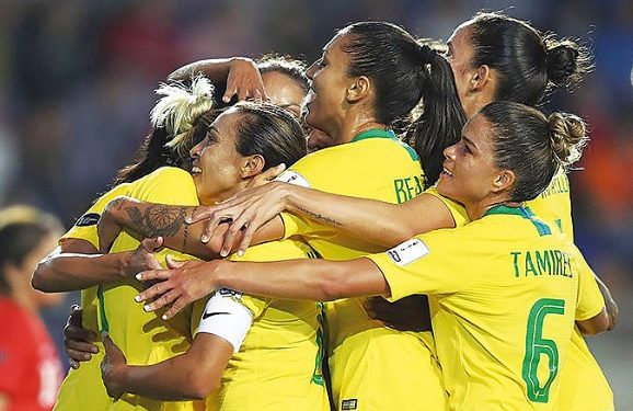 Com três gols de Ary Borges, Brasil goleia o Panamá na estreia da Copa