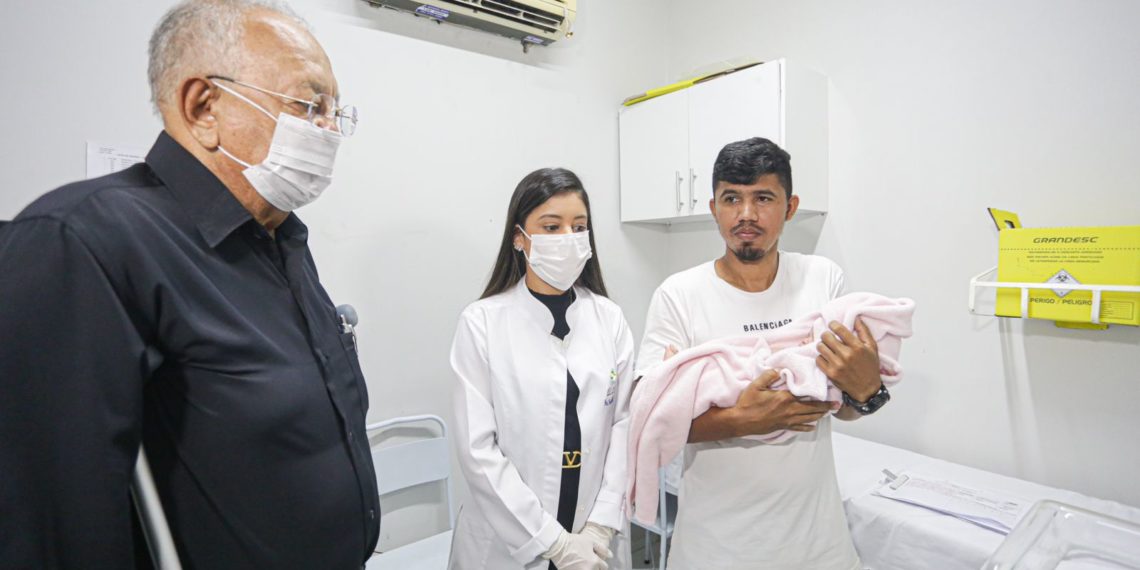 Prefeito inaugura Sala do Recém-nascido no Hospital do Buenos Aires