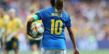 Brasil empata com Jamaica e é eliminado da Copa do Mundo Feminina