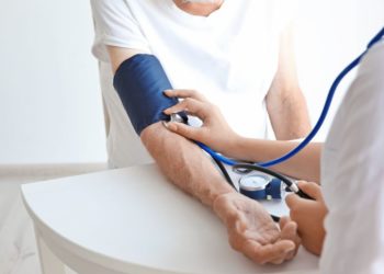 Dia dos pais: médico alerta sobre os cuidados com a saúde masculina