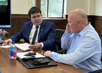 Nos EUA, governador busca parcerias na área de hidrogênio verde