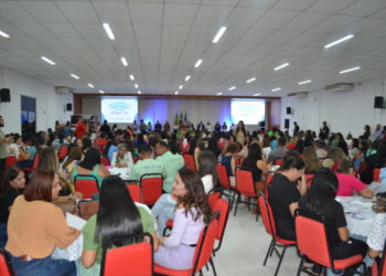 Seminário sobre a primeira infância reúne 350 participantes em Teresina