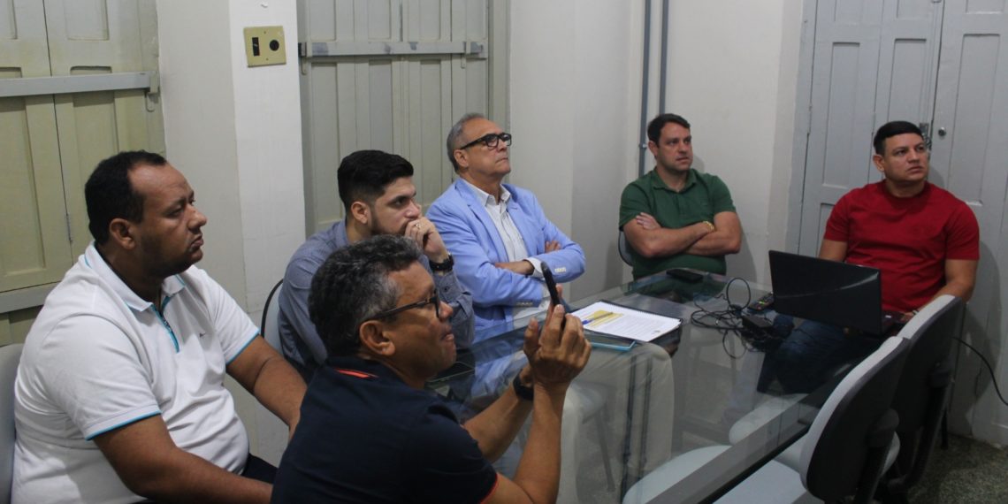 Escolas municipais de Teresina terão bibliotecas modulares