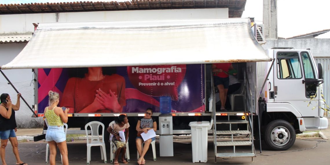 Caminhões da Mamografia já realizaram mais de 48 mil exames em 129 municípios