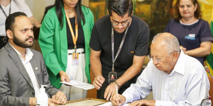 Prefeitura empossa novos membros do Conselho de Saúde de Teresina