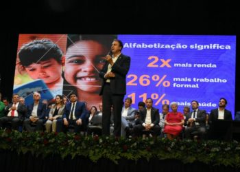 Piauí terá R$ 120 milhões para concluir obras paralisadas na área da educação