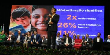 Piauí terá R$ 120 milhões para concluir obras paralisadas na área da educação