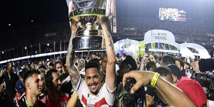 São Paulo empata com Flamengo e conquista sua primeira Copa do Brasil