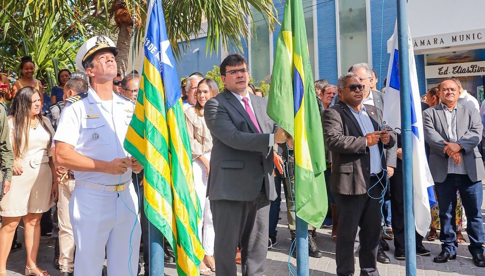 No Dia do Piauí em Parnaíba, Rafael Fonteles pede sabedoria para governar com justiça