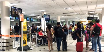 Aeroporto espera mais de 12 mil passageiros durante feriado de Finados