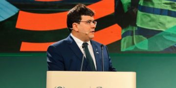 Governador apresenta projeto de hidrogênio verde do Piauí na COP 28 em Dubai
